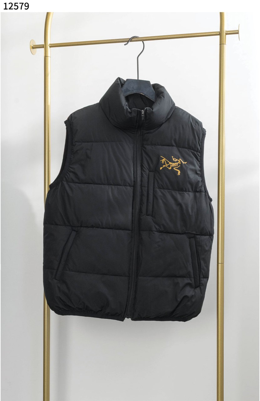 아크테릭스 포켓 로고 패딩 조끼 신상입고 국내배송