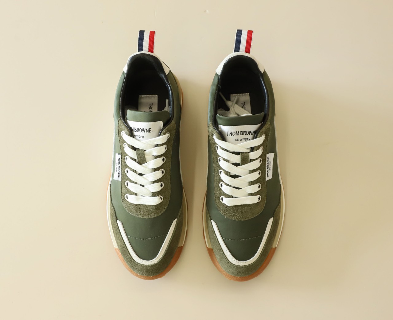 톰브라운 코튼 캔버스 알룸 나이트레이너 스니커즈 ㅡ다크그린ㅡ 국내배송