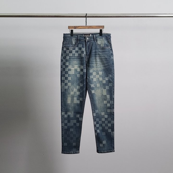 루이비통 멀티모노 워싱 청바지 국내배송