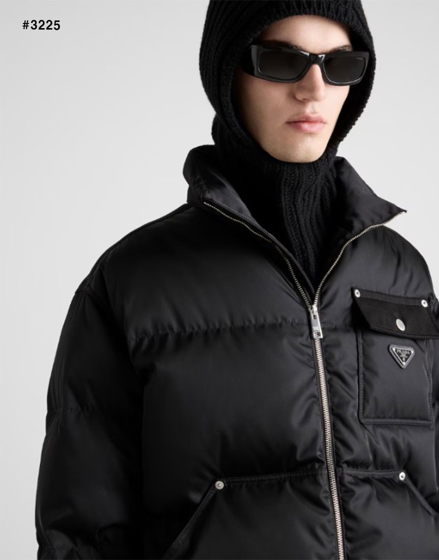 프라다 삼각로고 크롭 다운 패딩 자켓 국내배송