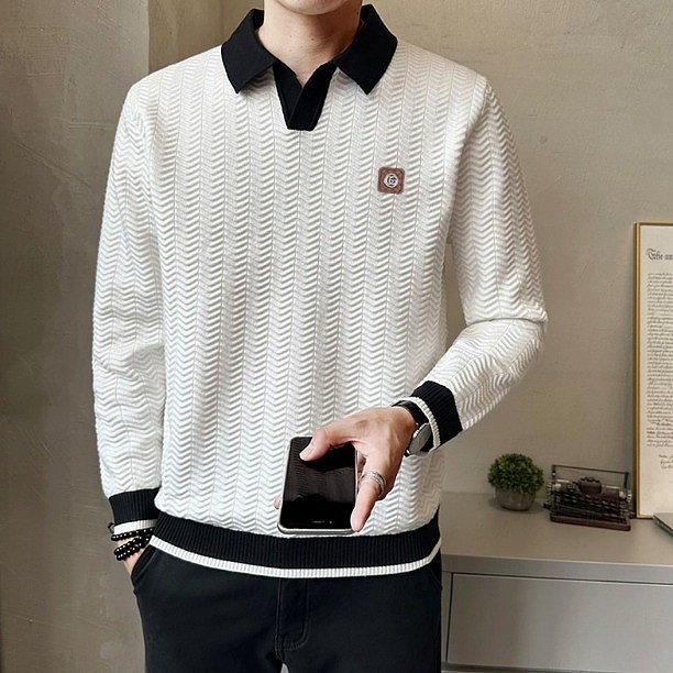 구찌 25FW. 스틸로고 배색 카라 롱슬리브 니트 국내배송