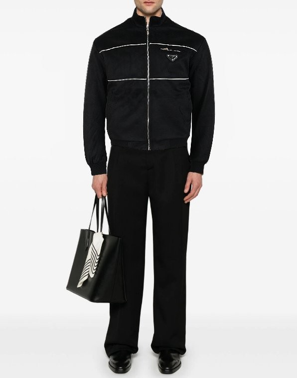 프라다 25FW. 클래식 삼각 누빔 스웨이드 자켓 국내배송