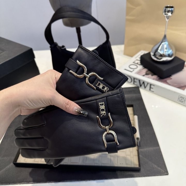 디올 골드 레터링 가죽 장갑 국내배송