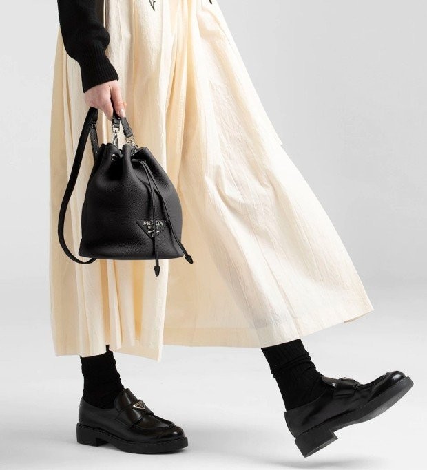 프라다 [ 고급 ] 가죽 플로 버킷 백 1 국내배송