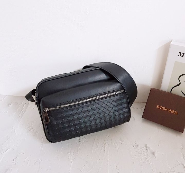 보테가베네타 카메라 크로스백 1 국내배송
