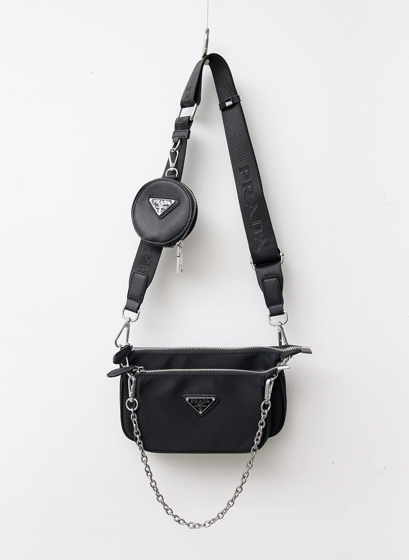 프라다 리나일론 백 국내배송