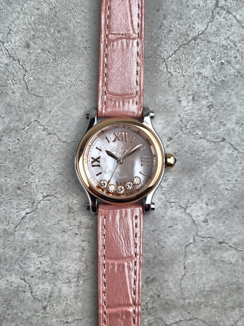 쇼파드 해피스포츠 핑크다이얼 국내배송