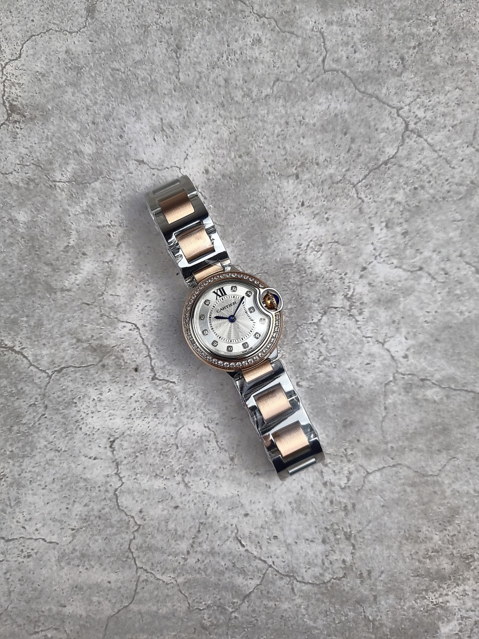 까르띠에 발롱블루 스몰 다이아 콤비 에디션 국내배송