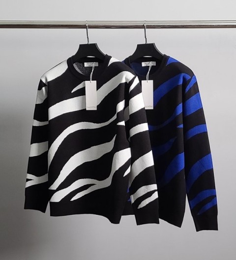 발렌티노 지브라 라운드 니트 국내배송