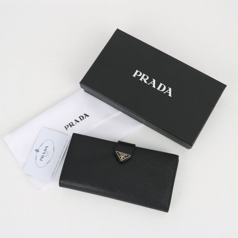 프라다 사피아노 가죽장지갑 국내배송