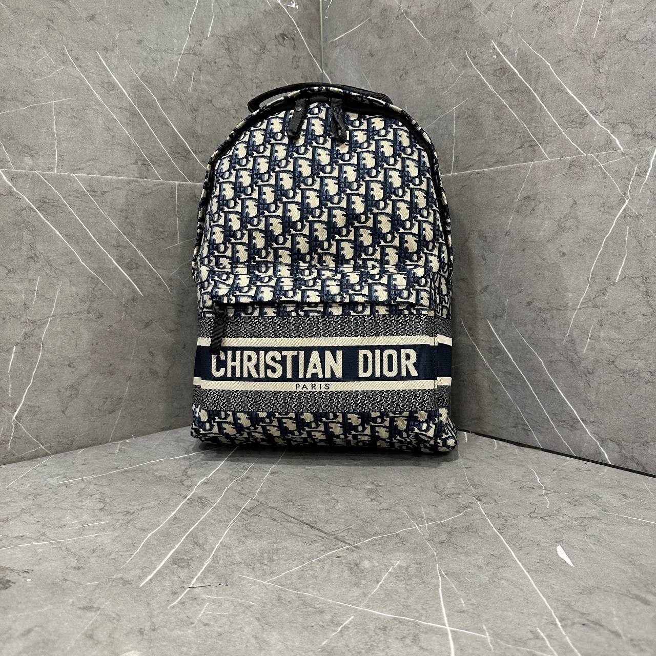 디올 오블리크 트래블 백팩 국내배송