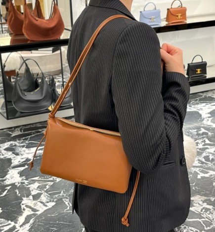 셀린느  트리오 플랩 -탠- 입고 국내배송