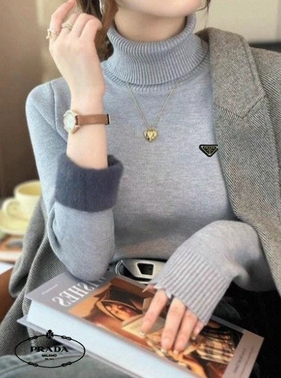 프라다 밍크 폴라 니트  국내배송