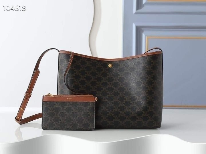 셀린느 소프트쇼퍼 국내배송