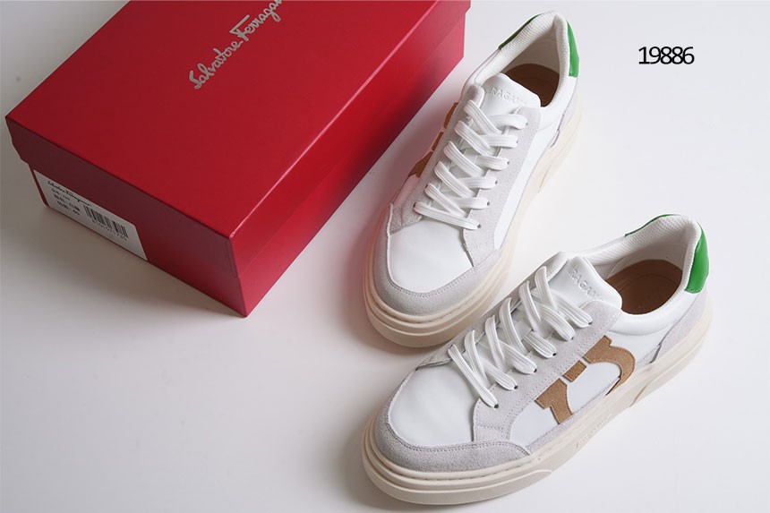 살바토레 페라가모 스웨이드 간치니 로우탑 스니커즈 국내배송